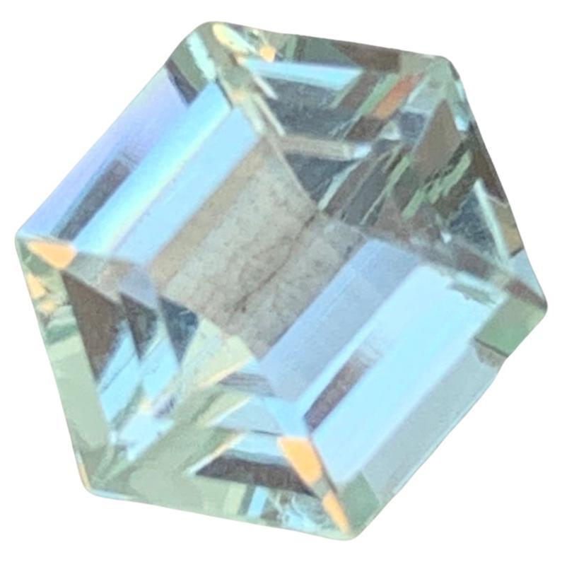 1.50 Carat Natural Loose Aquamarine Hexagon Shape Gem For Jewellery Making  For Sale