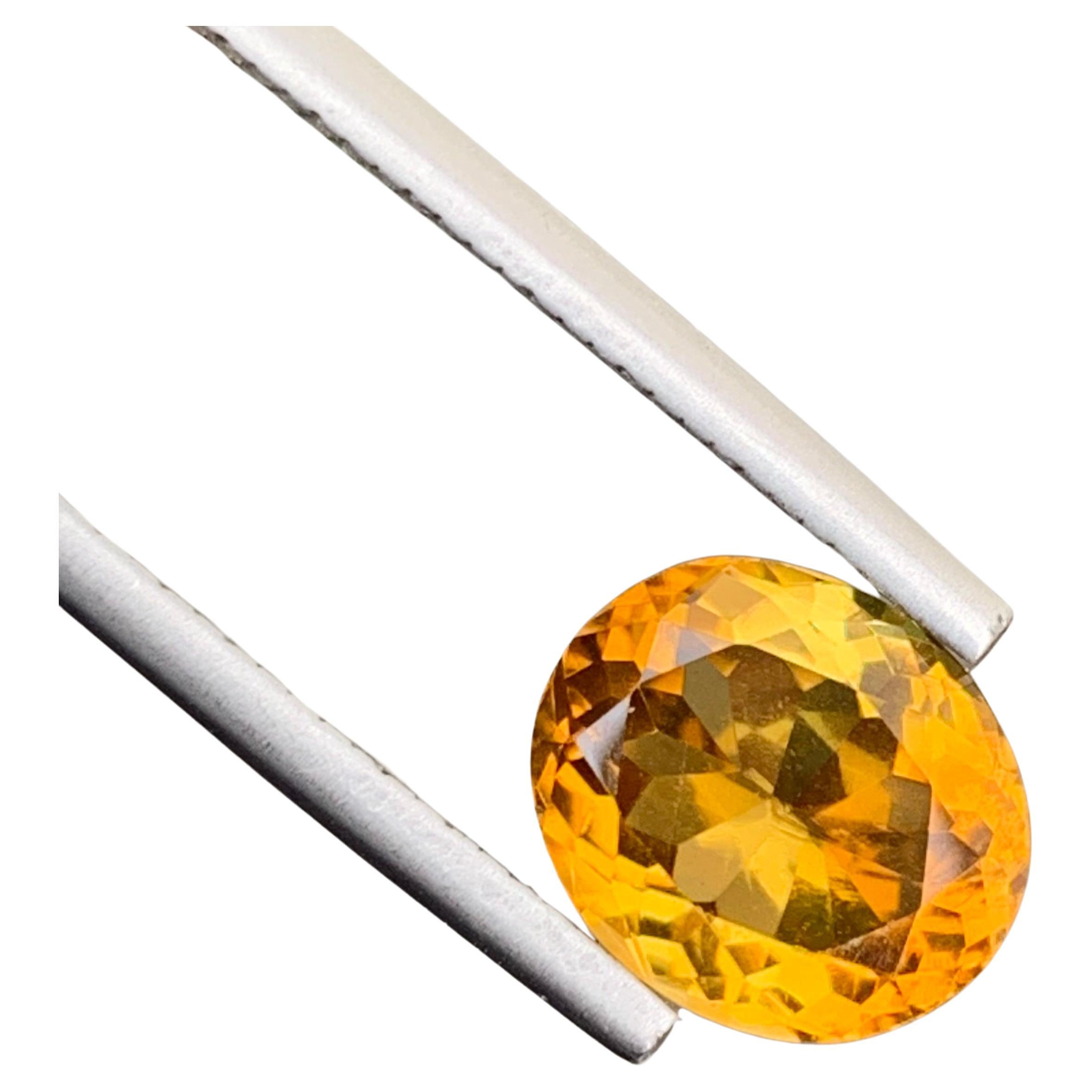 Tourmaline jaune chromée naturelle non sertie de 3,10 carats, pierre précieuse de forme ovale en vente