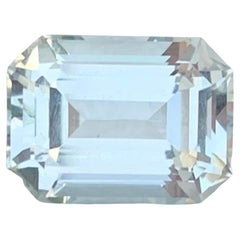2.85 Carat Natural Loose Aquamarine Emerald Shape Gemstone