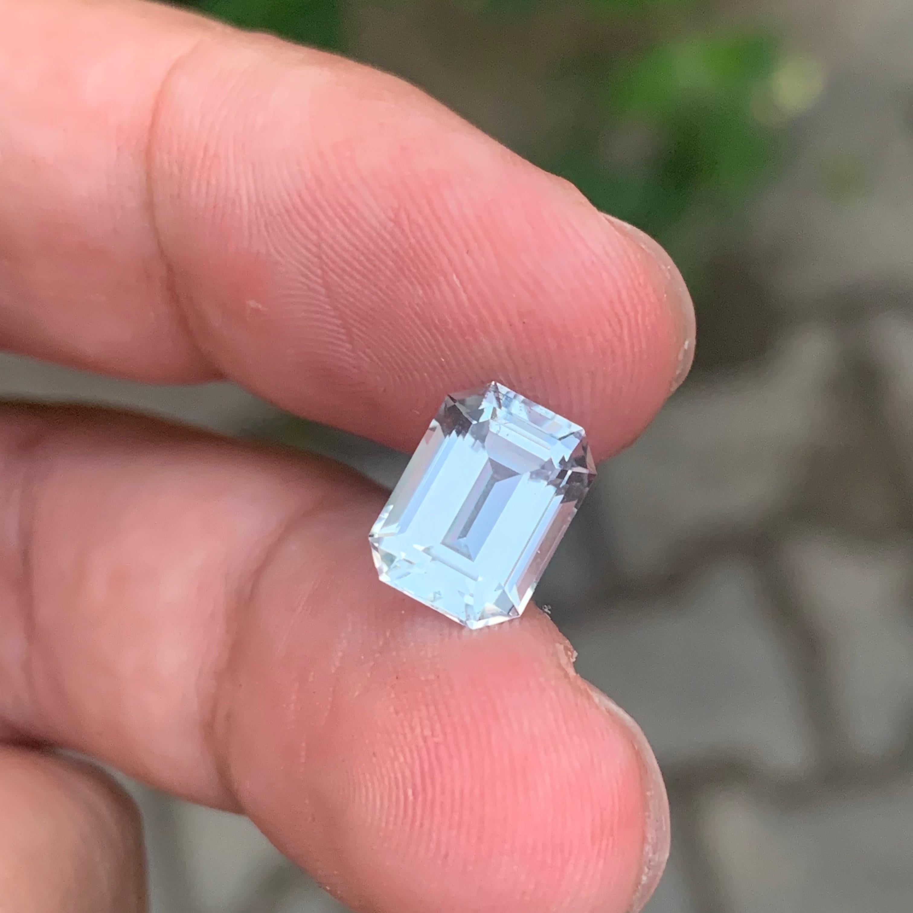 2.85 Karat natürlicher loser Aquamarin Smaragd Form Edelstein im Angebot 2