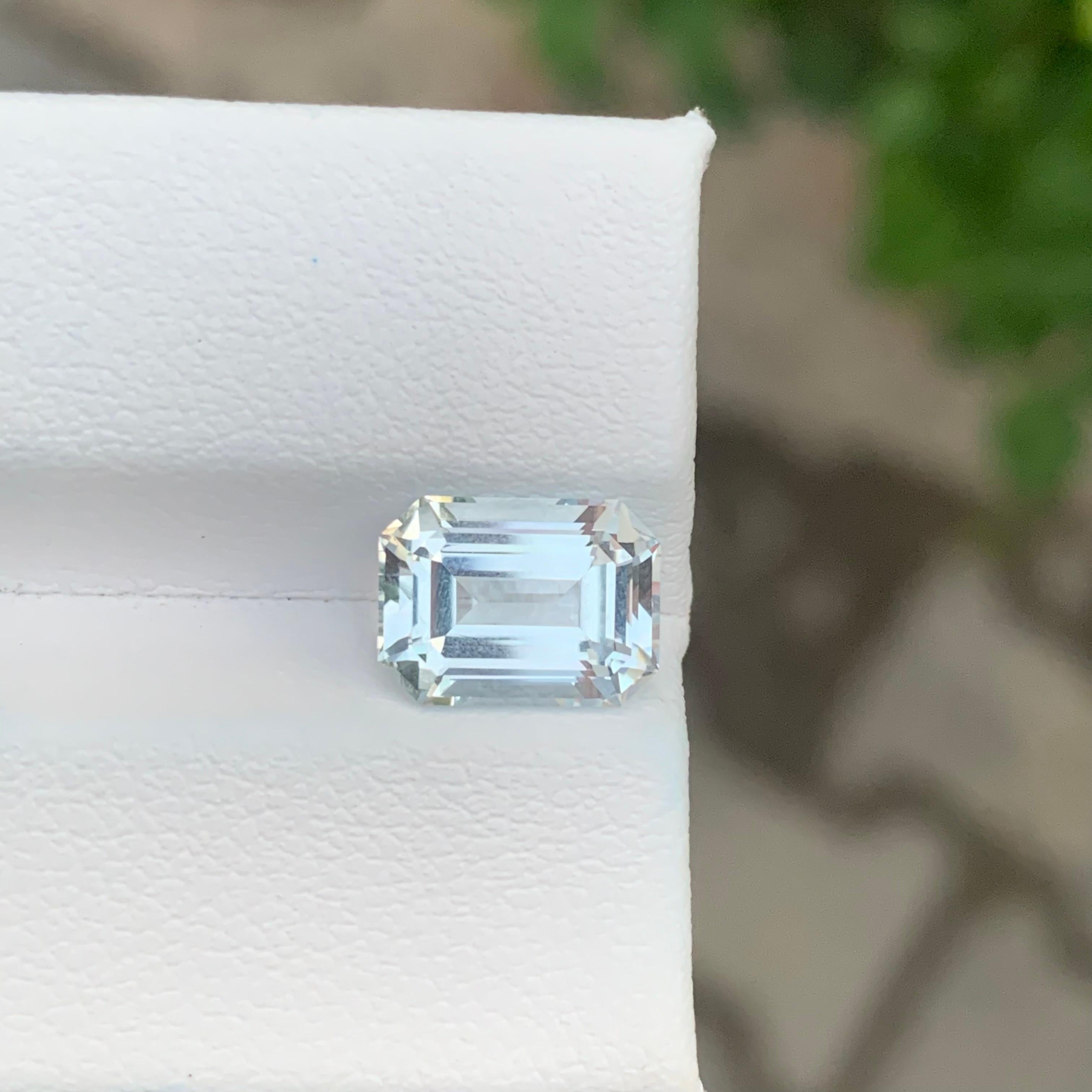 2.85 Karat natürlicher loser Aquamarin Smaragd Form Edelstein im Angebot 5