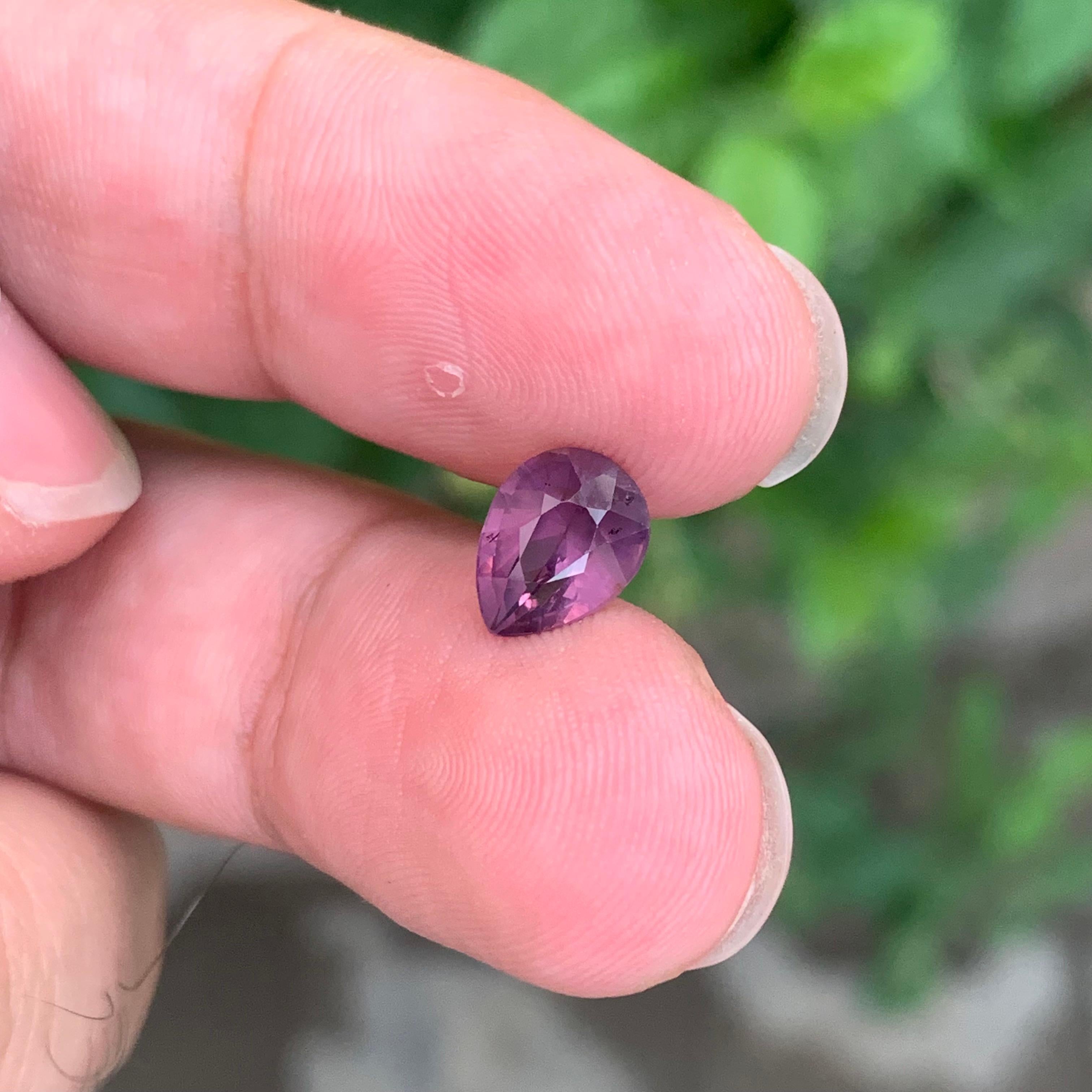 1.85 Carat Natural Loose Purple Spinel Pear Shape Gemstone In New Condition For Sale In Peshawar, PK