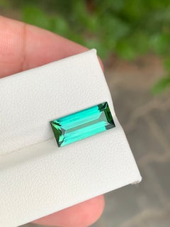 Baguette-geschliffener blaugrüner Turmalin, 3,70 Karat, Afghanistan