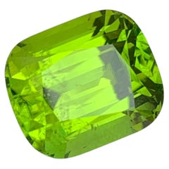 Cushion Cut 8.10ct Green Peridot Loose Gemstone, Pakistan Origin