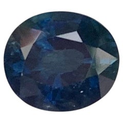 Gema de zafiro azul verdoso calentado de Madagascar, de 1,90 ct, con corte cojín