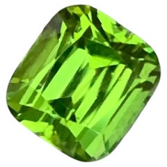 3.85 Carat Natural Loose Peridot Cushion Cut Gemstone