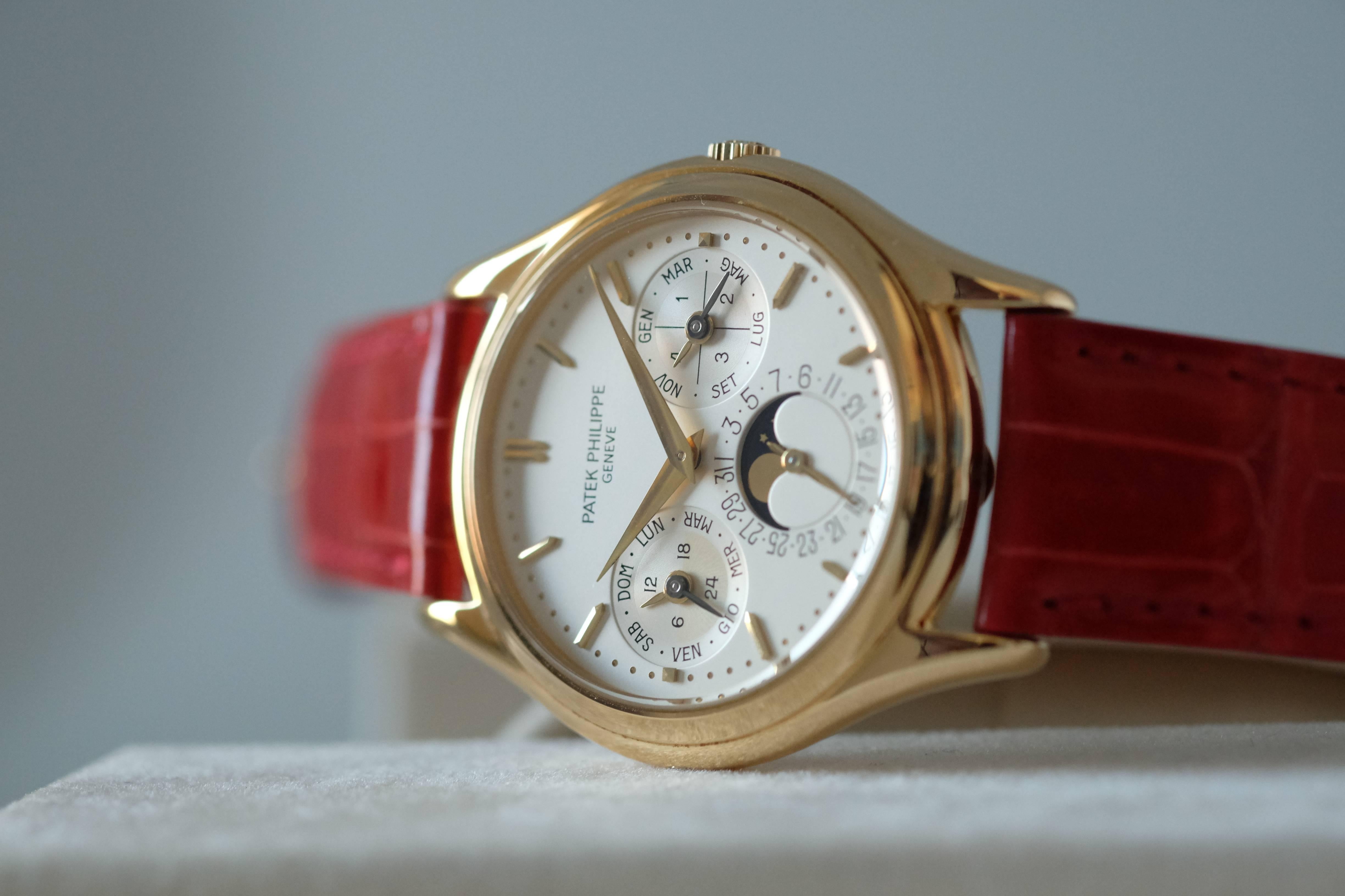 Women's or Men's Patek Philippe Yellow Gold Perpetual Calendar Wristwatch