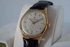 Vacheron Constantin gold Chronometre Royal extreme precision watch Circa 1955