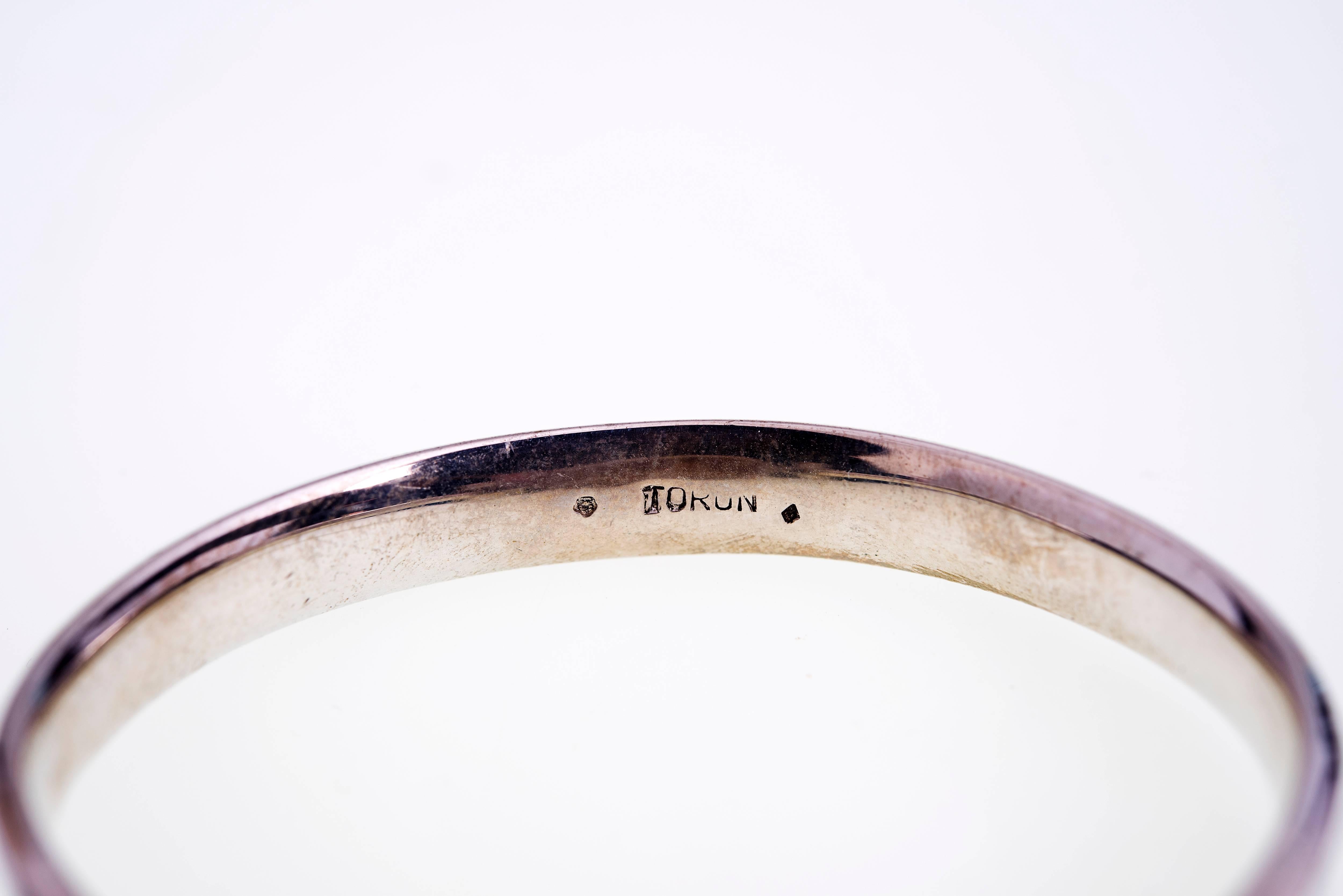 Extremely rare silver and rutilated quartz bracelet designed by Vivianna Torun Bülow-Hübe during her French period (late 50', early 60').

Later (after 1967) produced by Georg Jensen.

This is an early piece produced in her own