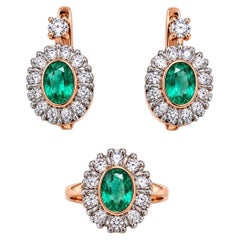 Boucles d'oreilles en or 14K avec émeraudes et diamants, Europe