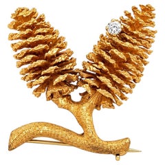 Vintage 14K Yellow Gold Textured Pinecone Diamond Brooch Pin