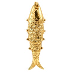 Vintage 14K Yellow Gold Articulated Moving Fish Charm Pendant