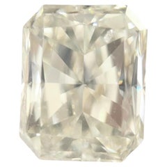 GIA Certified 1,70 Carat Radiant N , SI2 Natural Diamond
