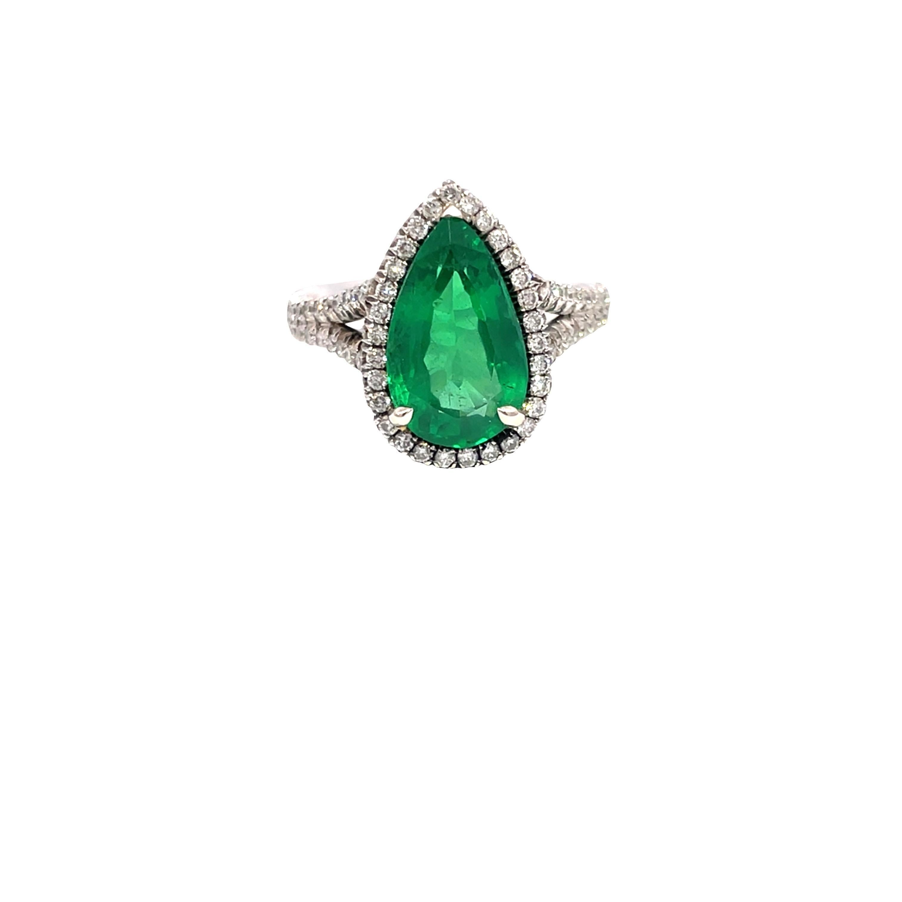 GIA-zertifizierter sambischer Birnensmaragd und natürlicher Diamant 14k Weißgoldring (Tropfenschliff) im Angebot