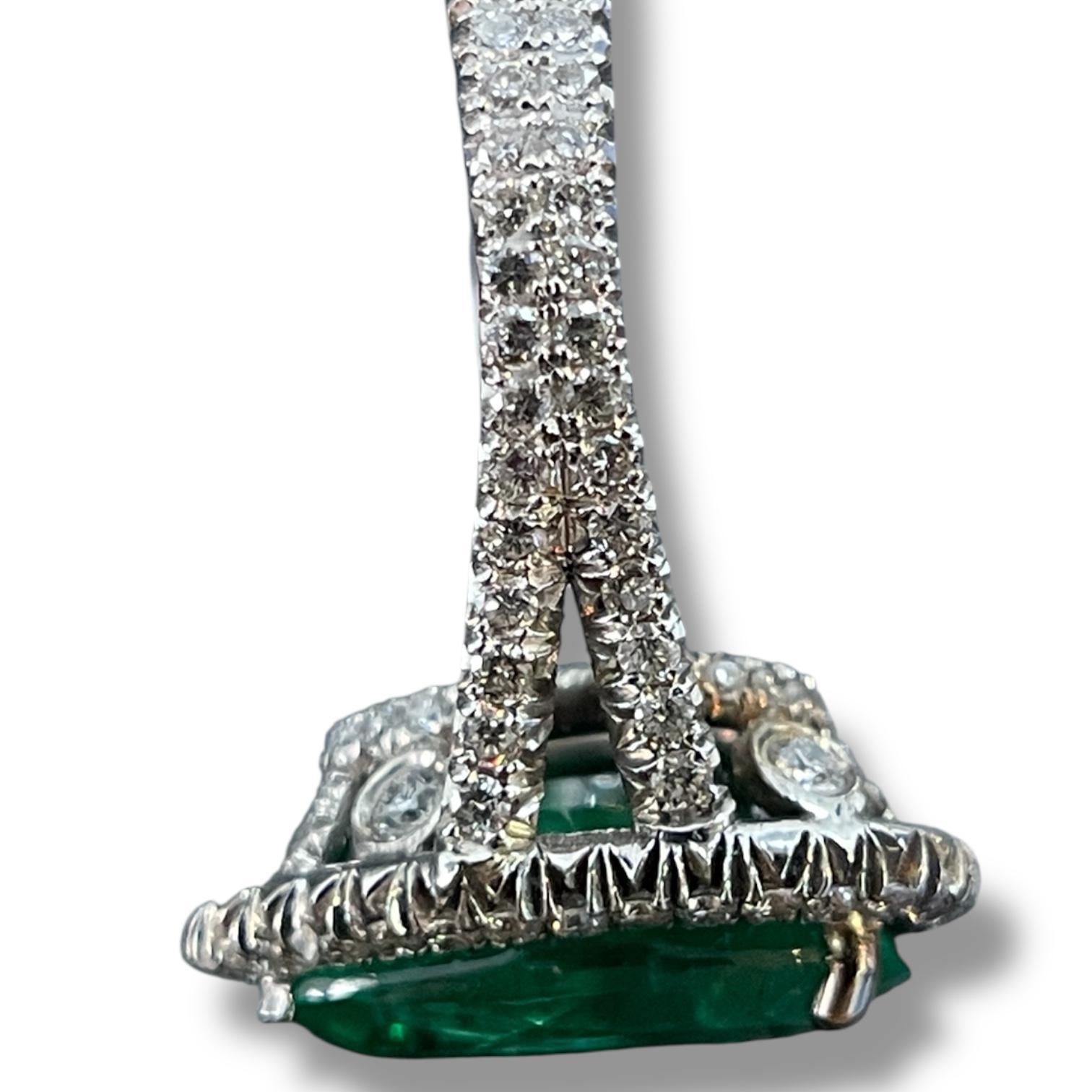 GIA-zertifizierter sambischer Birnensmaragd und natürlicher Diamant 14k Weißgoldring im Angebot 4