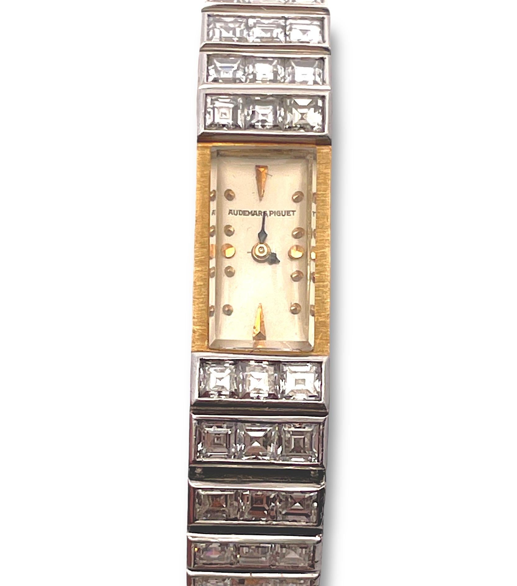 Audemars Piguet Petite montre pour dame en or 18 carats avec diamants