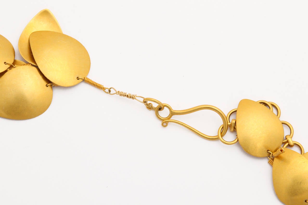 Women's Gold Leaf Vine Necklace For Sale