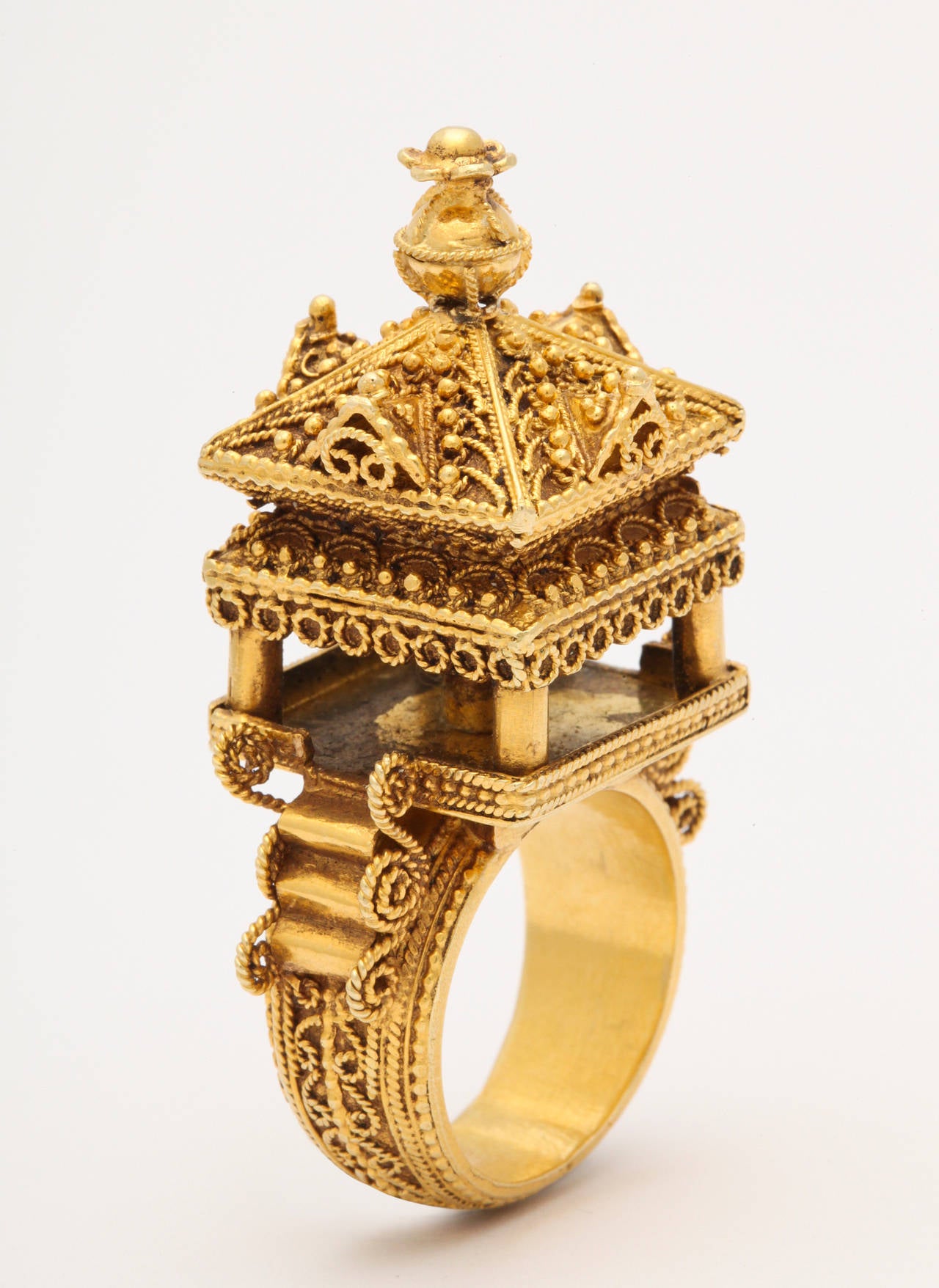 temple gold ring
