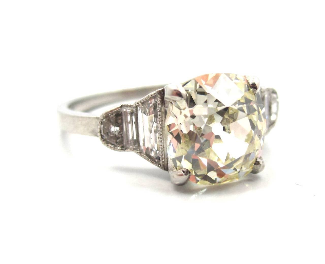 Art Deco 2.00 Carat Cushion Cut Diamond Platinum Engagement Ring