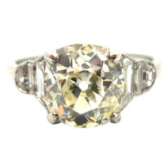 Art Deco 2.00 Carat Cushion Cut Diamond Platinum Engagement Ring
