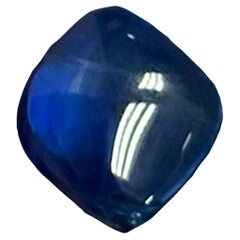 7.16 Carat cabochon-cut Sapphire