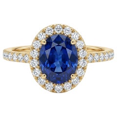 2.2 Carats Sapphire in 9K Yellow Gold