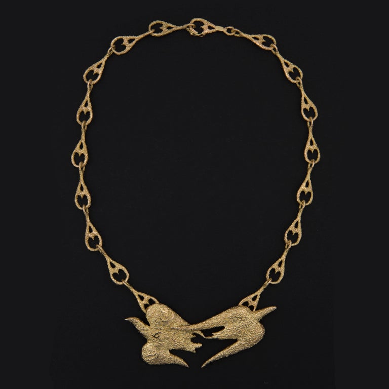 Express Shipping insured during the Lockdown

Exceptional 18K Gold Necklace by Georges Braque (1882-1963), inventor of cubism.
The piece is signed 