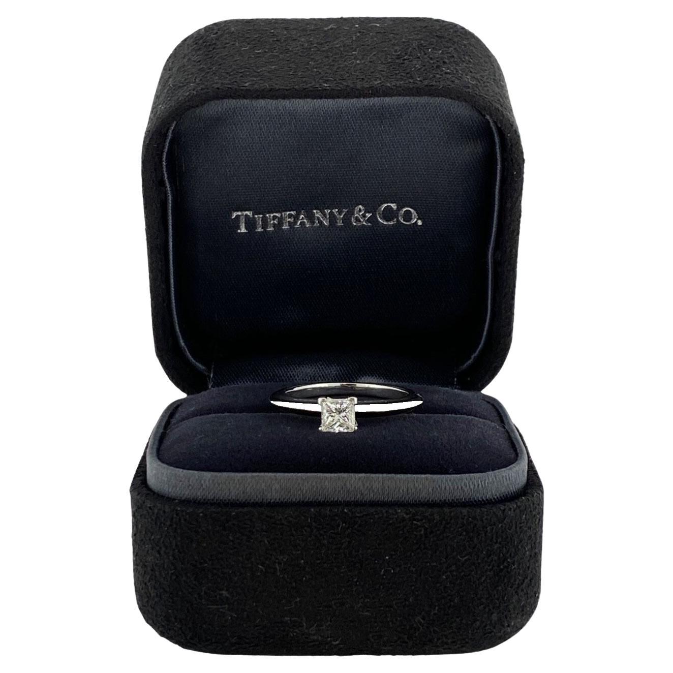 Tiffany & Co. 0,35ct Princess Cut Diamant Solitär 950 Platin Verlobungsring im Angebot