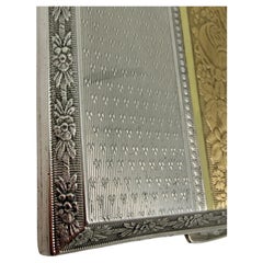 Étui à cigarettes pour femme de style Art nouveau, en argent 830 et or 14 carats, avec incrustations et motifs guillochés