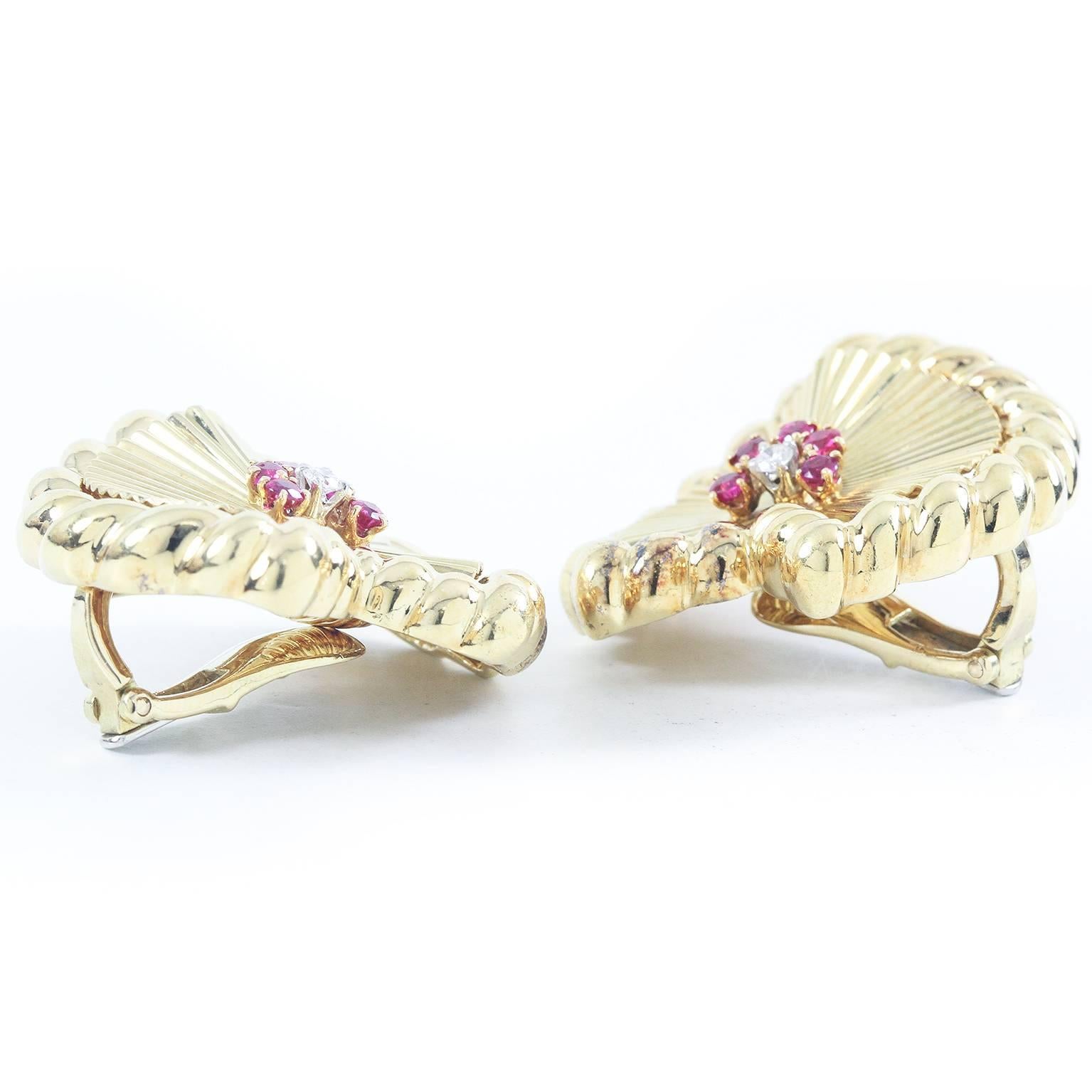 Art Deco David Webb Ruby Diamond Gold Fan Earrings For Sale
