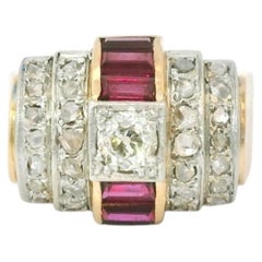 Old European cut Diamond and ruby tank ring circa 1940, gold 18Kt