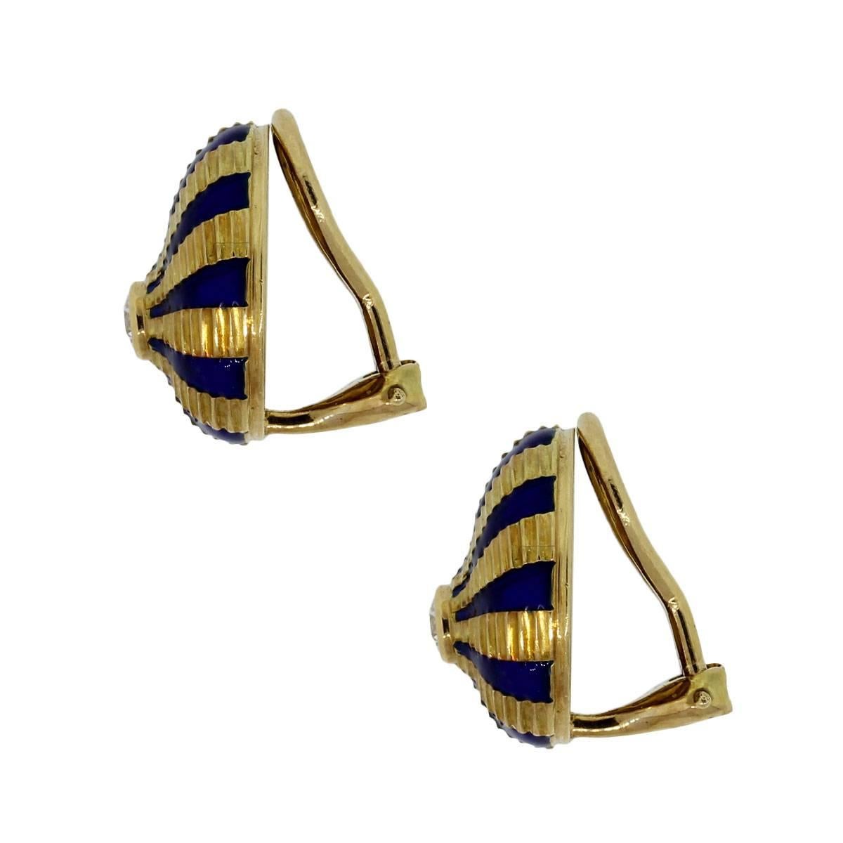 Designer: Tiffany & Co.
Style: Taj Mahal
Material: 18k Yellow Gold with Blue Enamel inlay
Diamond Details: Approximately 0.40ctw of round brilliant diamonds, diamonds are F/G in color and VS in clarity.
Measurements: 0.68