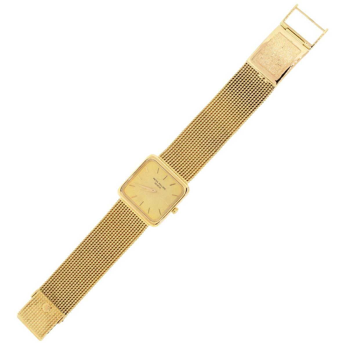 Patek Philippe Gelbgold Champagner Zifferblatt Armbanduhr Ref 4222 im Zustand „Hervorragend“ in Boca Raton, FL