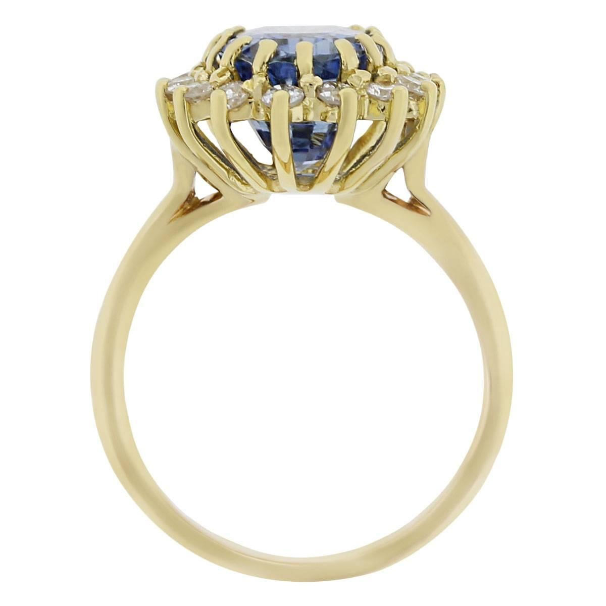 5.82 Carat GIA Cert Natural Unheated Ceylon Sapphire Gold Ring In New Condition In Boca Raton, FL