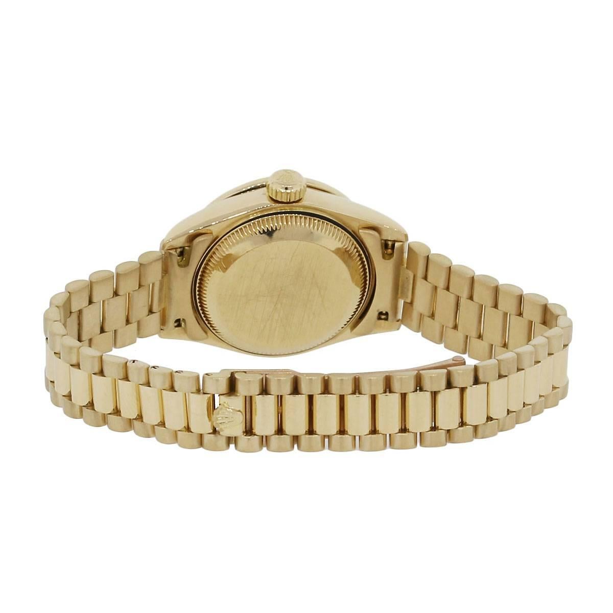 Rolex Damen Gelbgold Perlmutt Diamant Datejust Automatik-Armbanduhr im Zustand „Neu“ in Boca Raton, FL