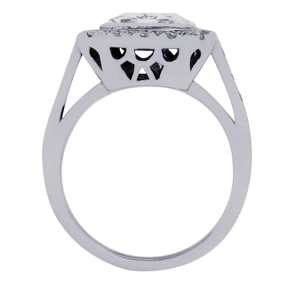 GIA Certified 5.01 carat Emerald cut Diamond Platinum Engagement Ring In Excellent Condition In Boca Raton, FL