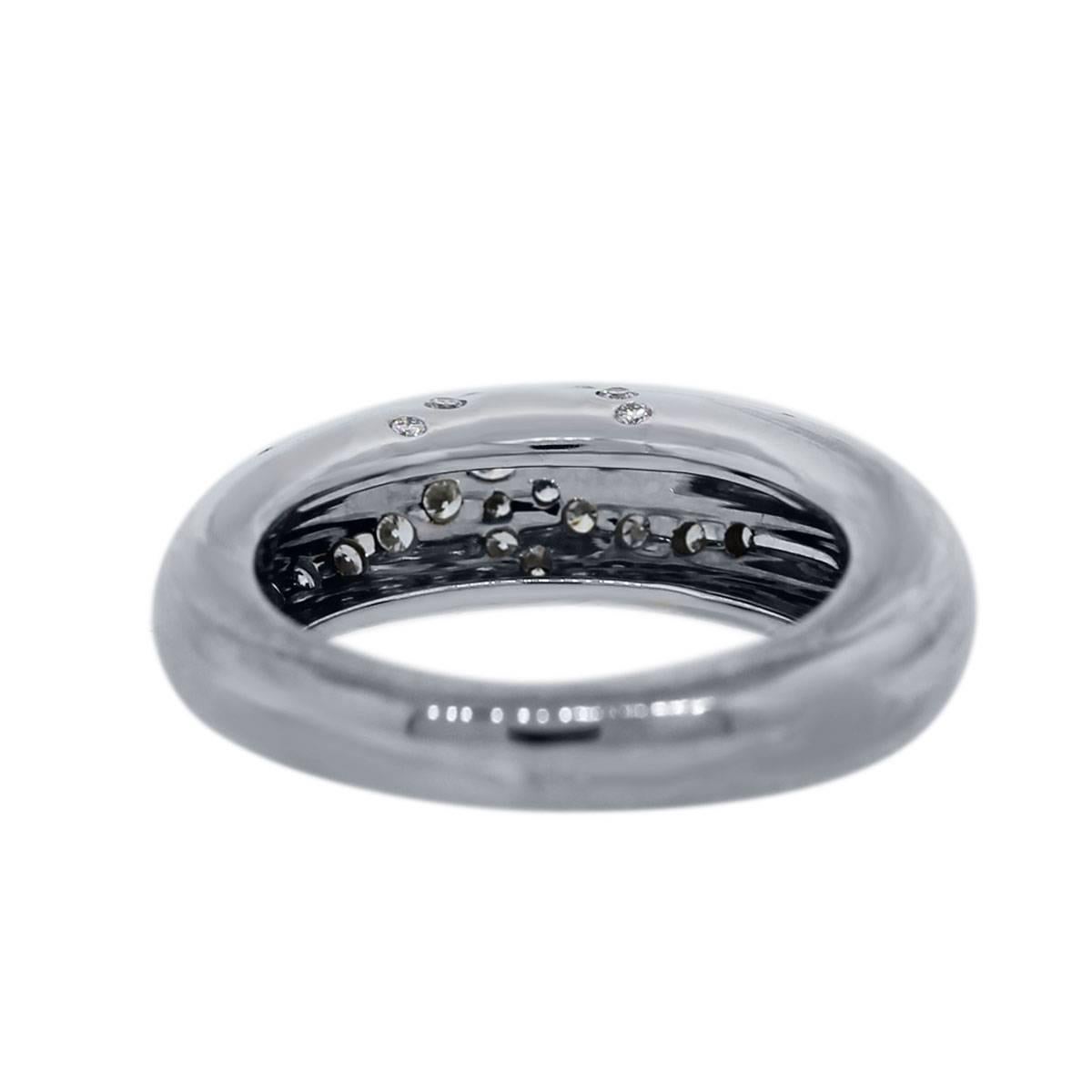 Chaumet Natürlicher Diamant Sprinkle 18 Karat Ring auf Lager (Rundschliff) im Angebot