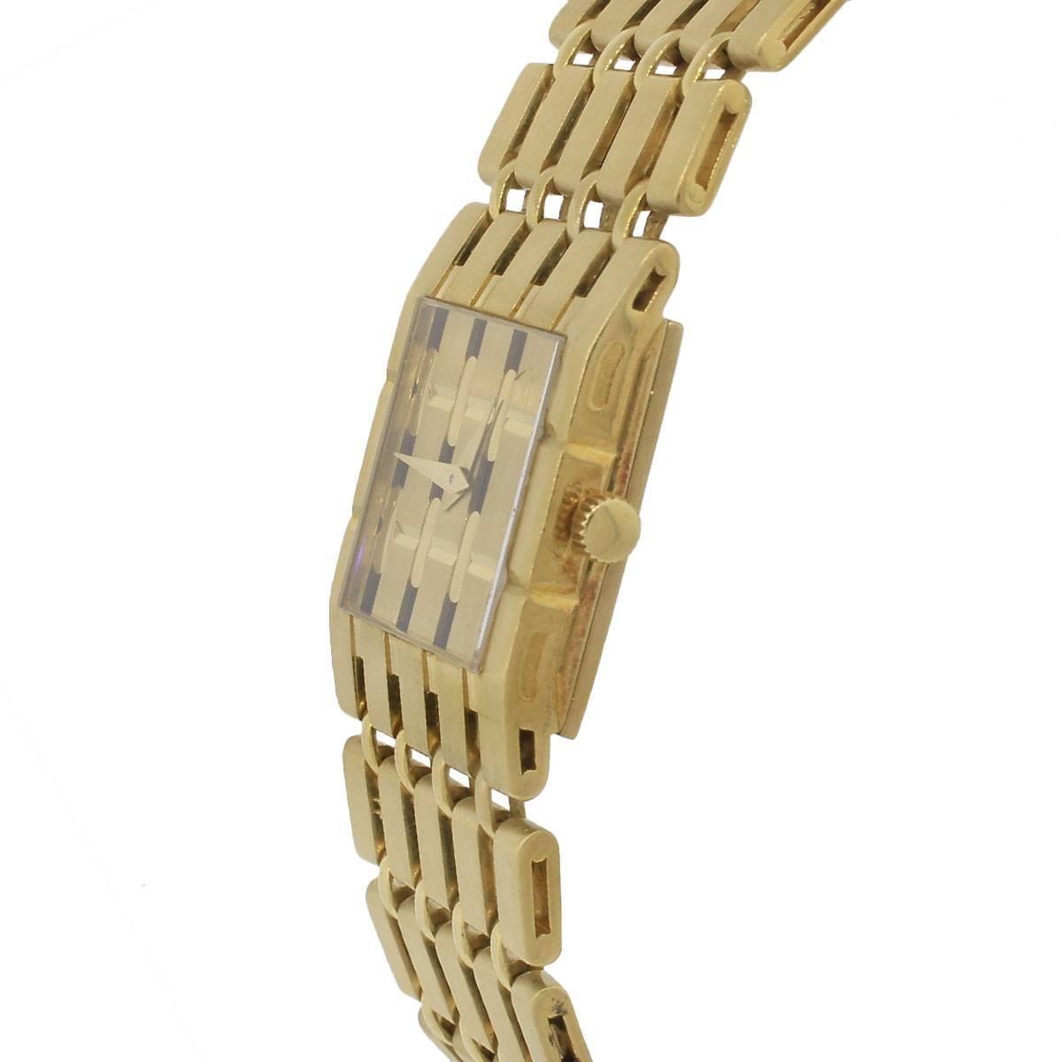 Piaget Ladies Yellow Gold Polo Quartz Wristwatch Ref 8131 In Excellent Condition In Boca Raton, FL