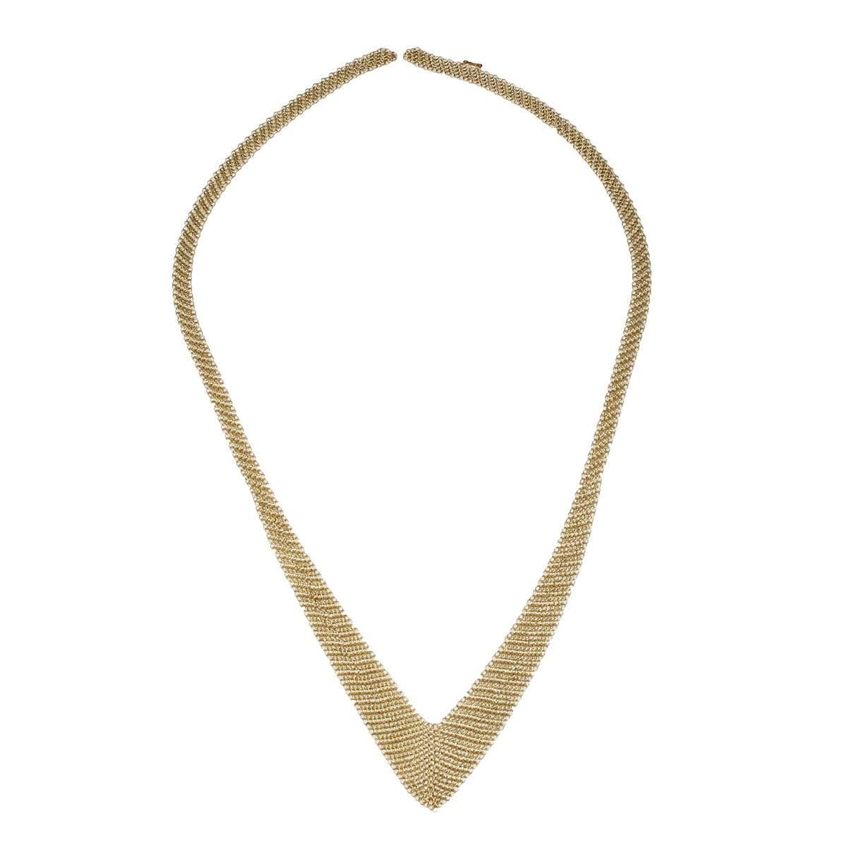 Designer: Tiffany & Co.
Materials: 18k yellow gold
Necklace measurements: 26″ in length
Clasp: Knot
Total Weight: 320g (20.6dwt)
Additional Details: This item comes with a Tiffany & Co. pouch!
SKU: G7007