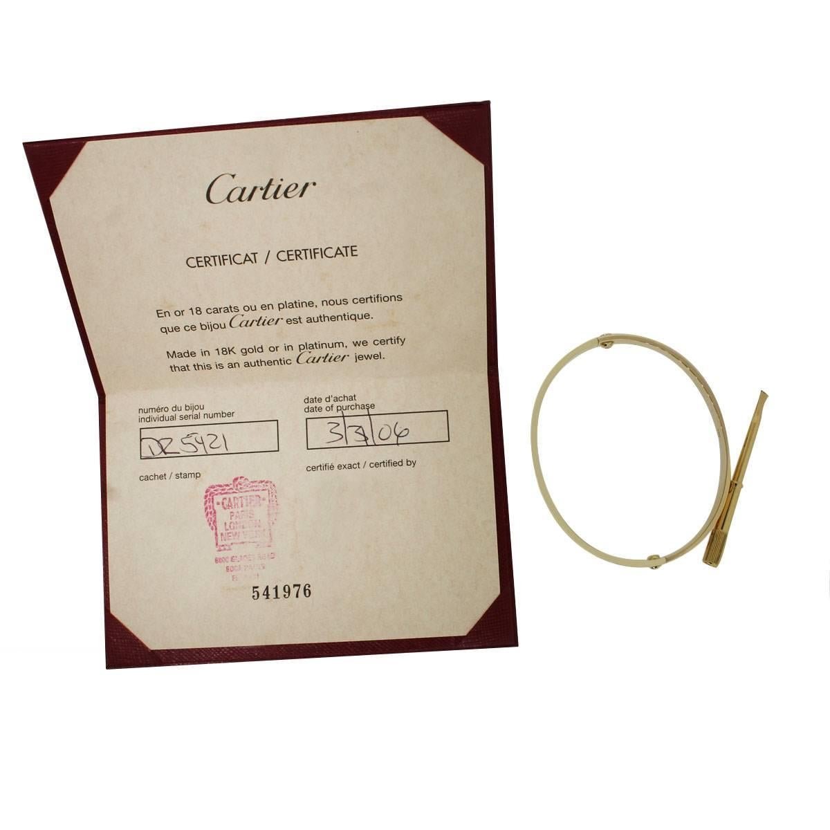 Brand: Cartier
Material: 18k yellow gold
Size: Cartier size 20 (7.5″)
Clasp: Screw on/off
Measurements: 2.40″ x 0.25″ x 2.90″
Total Weight: 37.5g (24.1dwt)
Additional Details: This item comes with a presentation box and original Cartier bangle