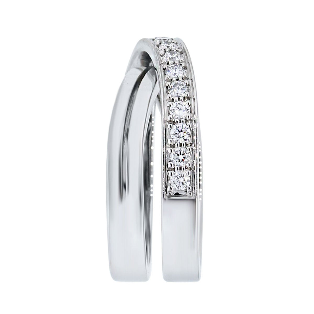 Brand: Cartier
Style: Paris Nouvelle Vague Size 58 Ring
Material: 18k White Gold
Diamond Details: Semi paved round brilliant diamonds F/G in color and VS in clarity
Ring Measurements: 0.87