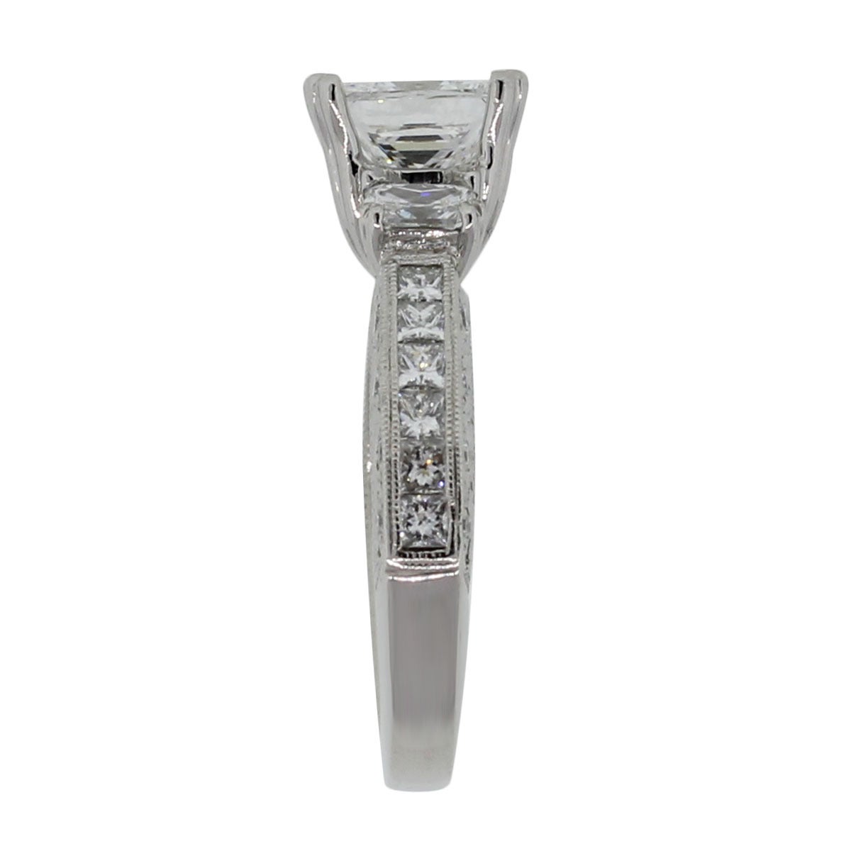 Tacori Platinum 1.71CT GIA Princess Cut Diamond Ring
Material: Platinum
Center Diamond Details: 1.71ct GIA Certified Princess Cut Diamond. F in color and VS2 in clarity
Mounting Diamond Details: Approximately 1.20ctw of Cresent and Radiant shape