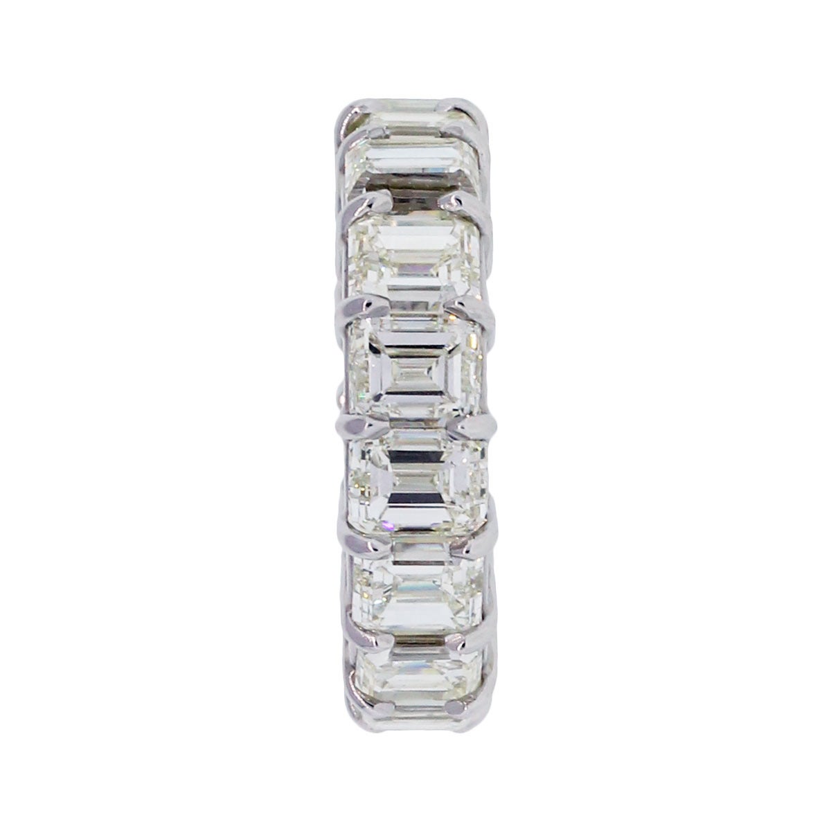 Handmade Natural Emerald Cut Diamond Platinum Eternity Band In Stock

Discover timeless elegance with this Handmade Natural Emerald Cut Diamond Platinum Eternity Band. Featuring meticulously set diamonds for unparalleled sparkle, this band offers