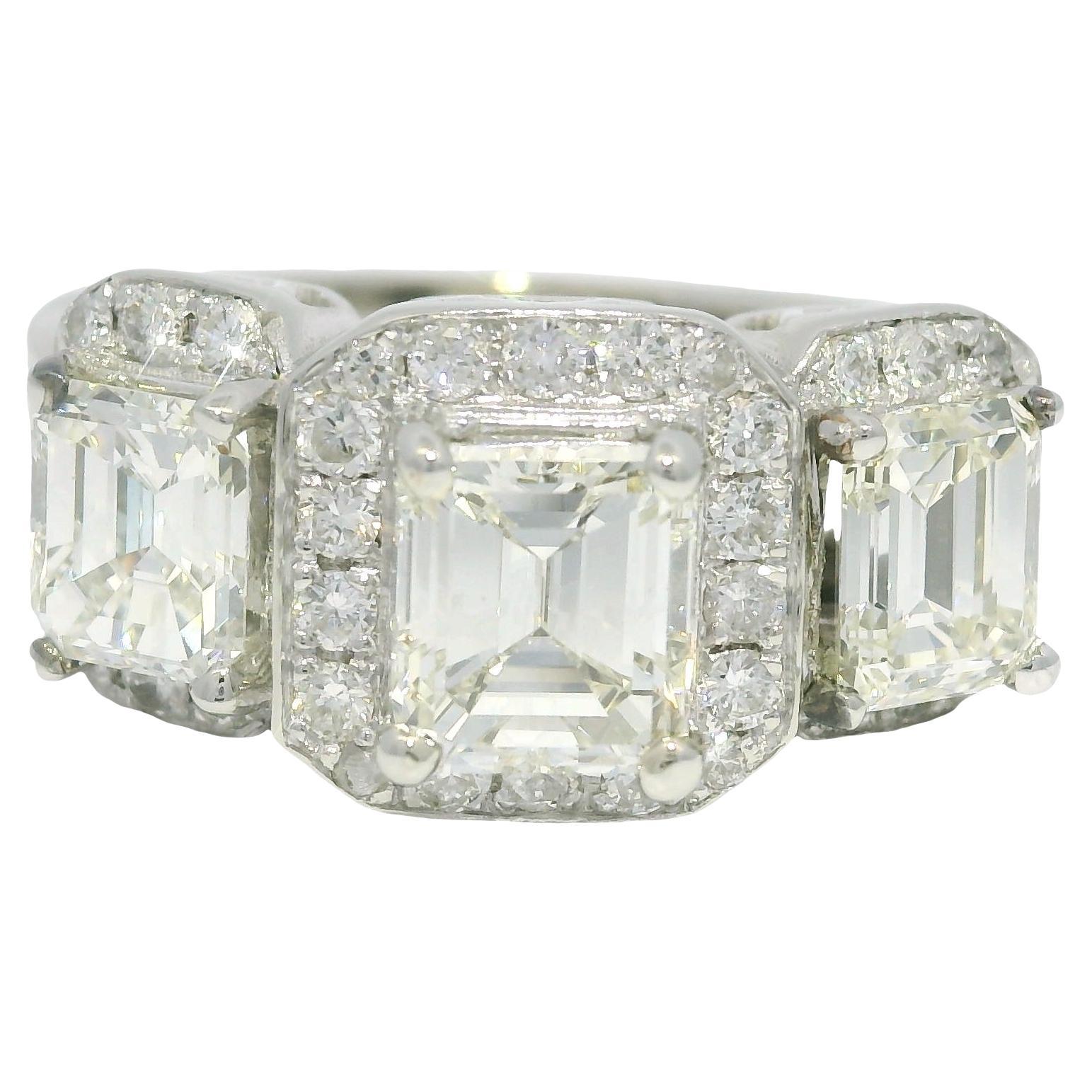 Bague de fiançailles 14 carats avec 3 pierres et diamants émeraudes de 3,38 carats certifiés GIA