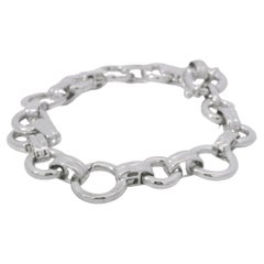 Bracelet à breloques en or blanc 18 carats « Double Bar » à maillons ouverts d'Aaron Basha