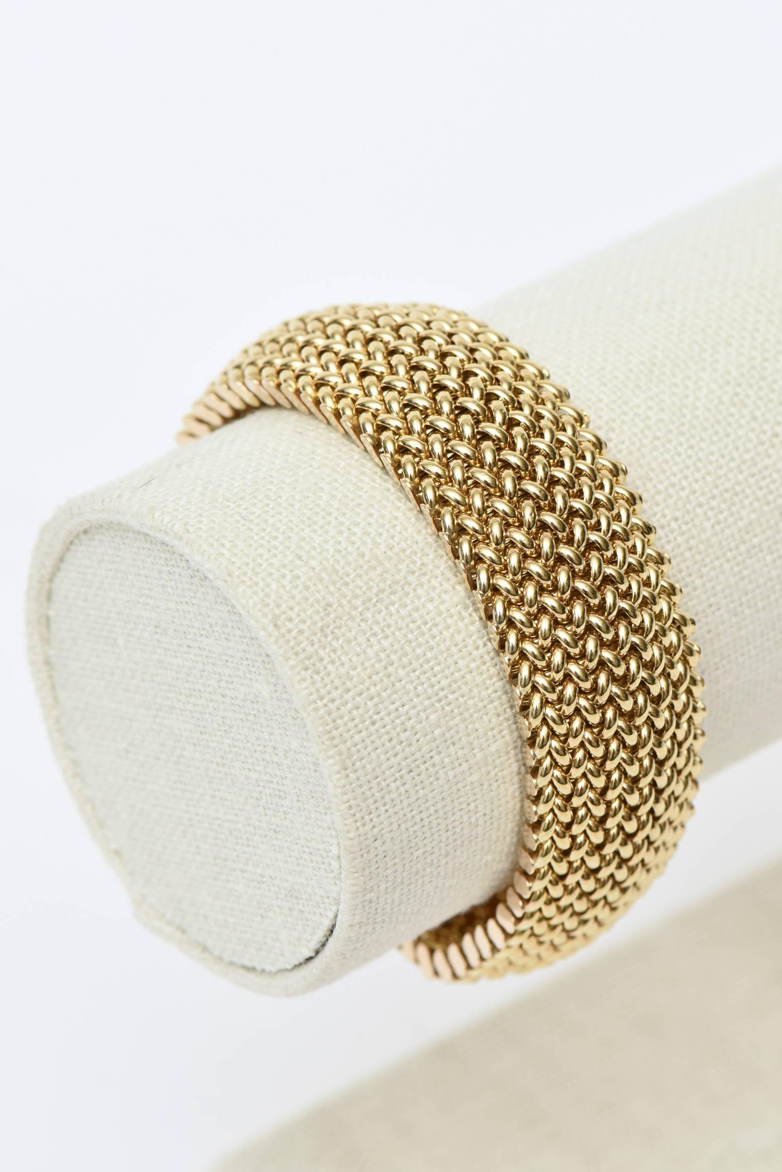 Women's Vintage Italian 14 Karat Gold Chevron Mesh Hallmarked Cuff Bracelet 