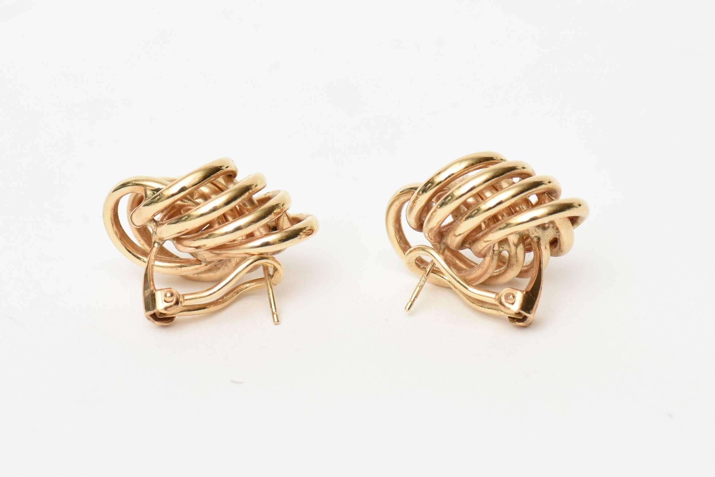 Women's Pair of 14 Karat Gold Pierced Lever Back Sculptural Earrings Vintage