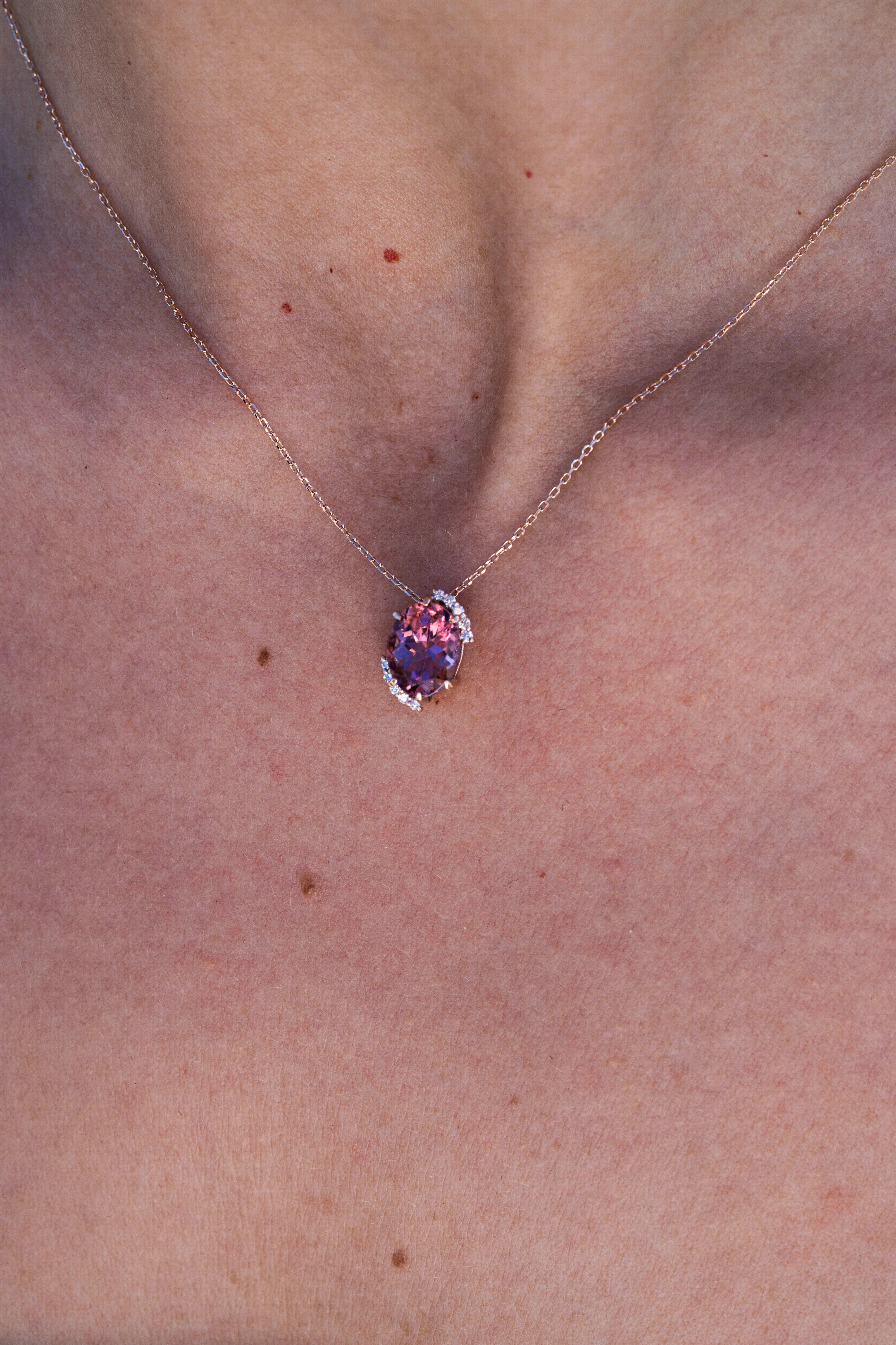 Collier en tourmaline rose et diamant Neuf - En vente à Fatih, 34