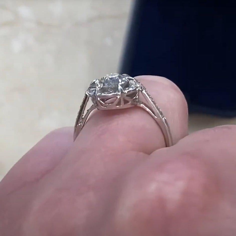 Bague de fiançailles halo en platine avec diamant taille européenne ancienne (environ 0,9 carat) Excellent état - En vente à New York, NY