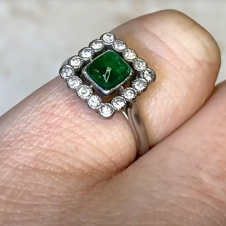 Anillos antiguos de esmeralda y platino, (aprox. 0,70 quilates) Platino en Excelente estado para la venta en New York, NY
